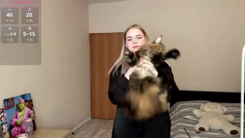 Snapshot of leotafredericks chatting on February 2026 05:36:01 AM Hello everyone Im Lora Its my first day Were going to have fun together online show from February 2026 05:36:01 AM