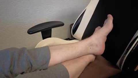 Leroy online show from December 2025 02:26:01 PM