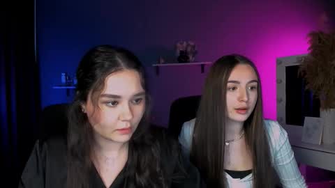 Snapshot of leslie_bird chatting on October 2025 01:28:02 PM leslie_bird online show from October 2025 01:28:02 PM