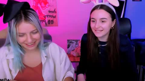 Snapshot of leslie_bird chatting on October 2025 05:38:02 AM leslie_bird online show from October 2025 05:38:02 AM