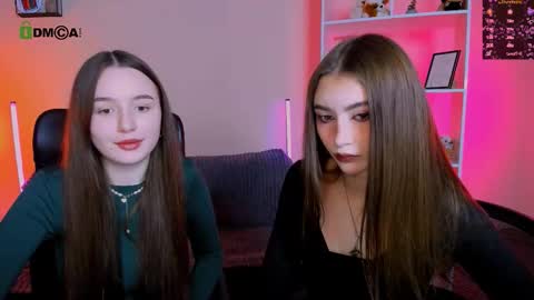 Snapshot of leslie_bird chatting on November 2025 10:07:01 AM leslie_bird online show from November 2025 10:07:01 AM