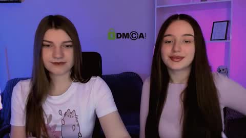 Snapshot of leslie_bird chatting on December 2025 09:40:01 AM leslie_bird online show from December 2025 09:40:01 AM