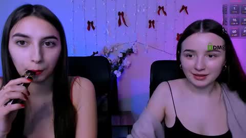 leslie_bird online show from February 2026 02:05:01 PM