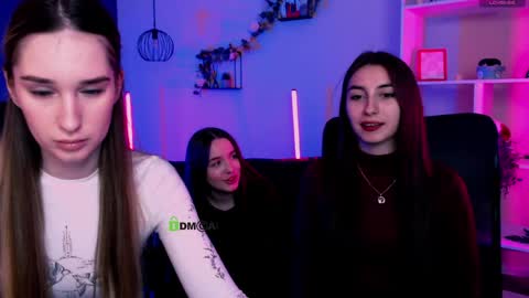 leslie_bird online show from March 2026 09:59:02 AM