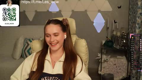 LeslieKorfs online show from October 2025 09:09:02 PM