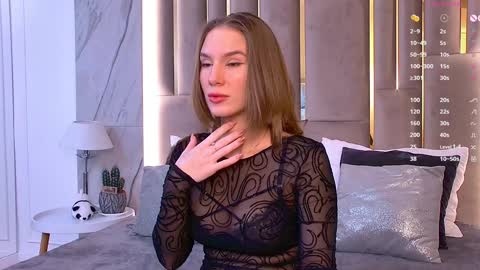 Leslie online show from January 2025 06:10:01 AM