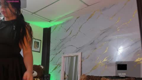 I am here from Monday to Friday from 730 am to 130 pm Colombia time and saturday from 500 am to 1000 am .... Soon Blue page online show from November 2025 09:52:01 AM