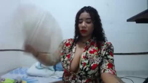 lesly online show from February 2025 02:48:02 AM