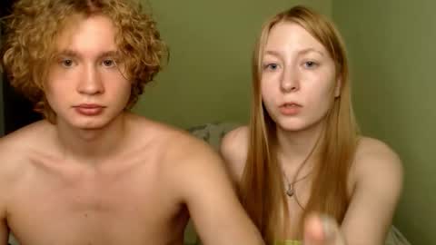 Snapshot of lessyxjhony chatting on November 2025 10:34:02 PM Alisa Jhony online show from November 2025 10:34:02 PM