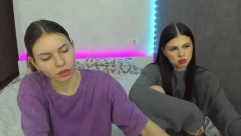 Snapshot of let_me_seee chatting on February 2025 07:25:01 PM Fiona online show from February 2025 07:25:01 PM