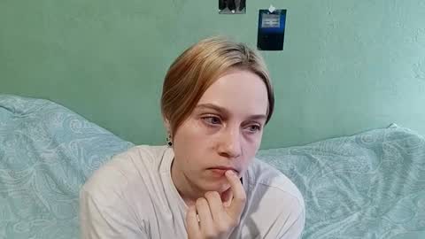 letitiaboteler online show from December 2025 11:04:02 AM