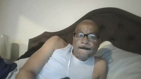 letmegetsum2 online show from May 2026 09:06:02 AM