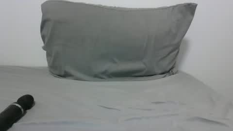 Snapshot of lets_play143 chatting on January 2025 05:10:02 AM lets_play143 online show from January 2025 05:10:02 AM