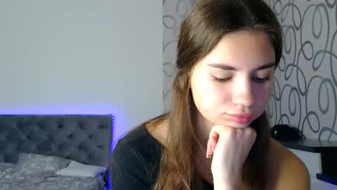 Emily online show from October 2025 11:32:02 AM