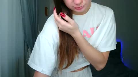 Emily online show from November 2025 09:41:01 AM