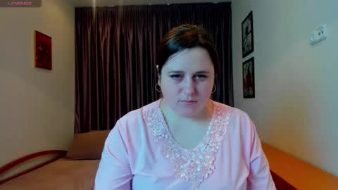 Snapshot of letticams chatting on December 2025 07:28:01 AM Naomi online show from December 2025 07:28:01 AM