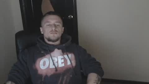 lev1ngston online show from December 2024 07:59:02 AM