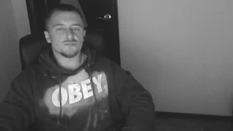 lev1ngston online show from January 2025 10:07:02 AM