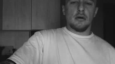 lev1ngston online show from December 2025 12:54:01 PM