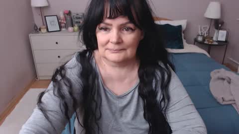 Mary online show from December 2025 01:51:01 PM