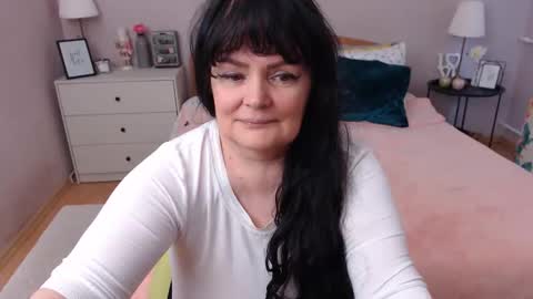 Mary online show from May 2026 12:00:01 PM