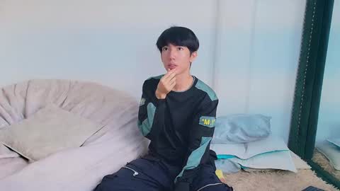 Snapshot of levi_ackermann1 chatting on March 2025 03:28:02 PM Levi online show from March 2025 03:28:02 PM