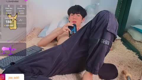 Snapshot of levi_ackermann1 chatting on March 2025 09:17:01 PM Levi online show from March 2025 09:17:01 PM