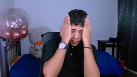 Snapshot of levii_7 chatting on December 2025 03:00:01 AM 0600AM-1200PM - online show from December 2025 03:00:01 AM