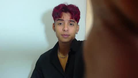 Snapshot of lewis_ly chatting on February 2026 12:01:02 PM i am lewis ly EDUARDO MEMDOZA15 online show from February 2026 12:01:02 PM