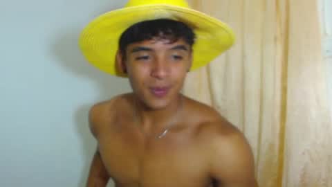 i  am lewis ly EDUARDO MEMDOZA15 online show from April 2026 03:45:01 PM