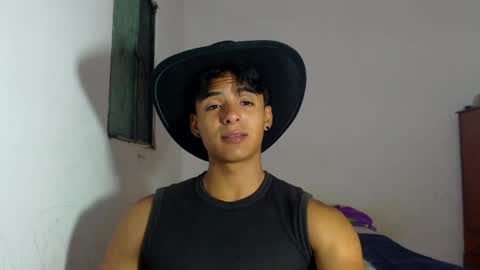 i  am lewis ly EDUARDO MEMDOZA15 online show from May 2026 06:47:01 PM