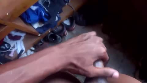 Snapshot of lewiskip chatting on December 2025 05:03:02 AM lewiskip online show from December 2025 05:03:02 AM