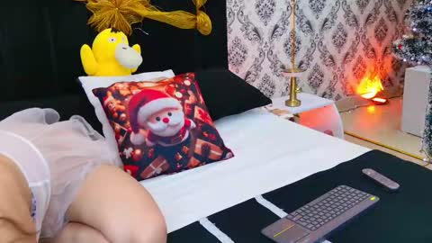 Snapshot of lexaderuso chatting on November 2025 08:01:01 PM LexaDeRuso online show from November 2025 08:01:01 PM