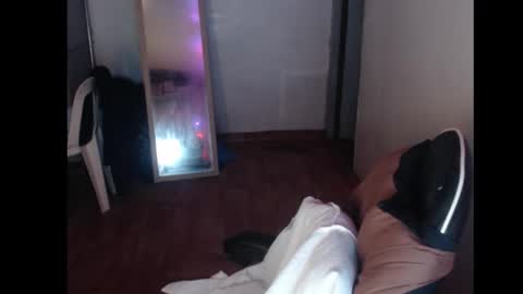 Snapshot of lexi09822 chatting on September 2025 02:21:01 PM Hev Lexi online show from September 2025 02:21:01 PM