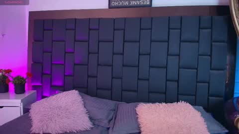 Lexi Howard  online show from October 2025 02:07:01 PM