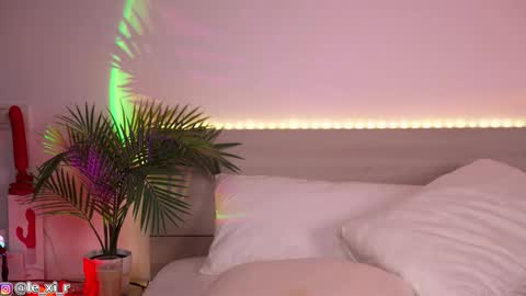 Snapshot of lexi_reed_ chatting on October 2025 02:14:01 PM Lexi Reed online show from October 2025 02:14:01 PM