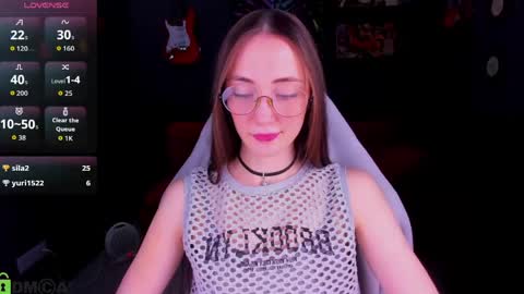 Snapshot of lexi_split chatting on May 2026 01:44:01 AM Lexi GTM2 MonWedThurSatSun 1000am-400pm online show from May 2026 01:44:01 AM