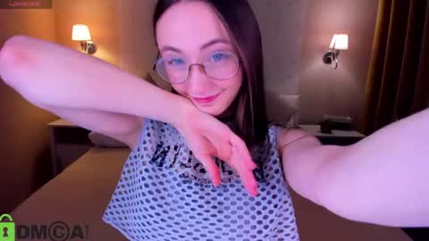 Snapshot of lexi_split chatting on May 2026 01:56:01 AM Lexi GTM2 MonWedThurSatSun 1000am-400pm online show from May 2026 01:56:01 AM