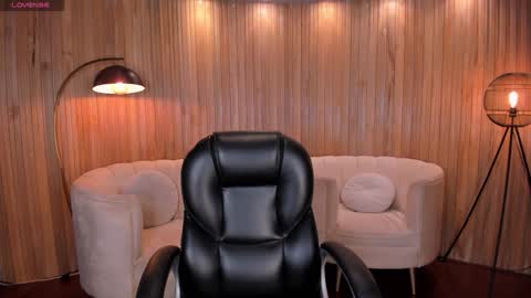 Lexie  online show from December 2024 07:41:02 PM