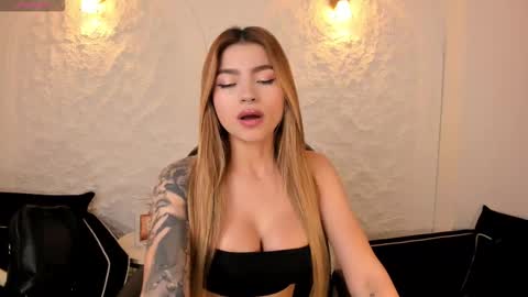 Lexie  online show from February 2026 07:19:02 PM