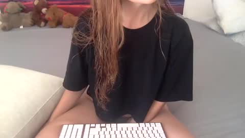 Snapshot of lexiial0 chatting on October 2025 02:58:02 PM Alexia L. online show from October 2025 02:58:02 PM