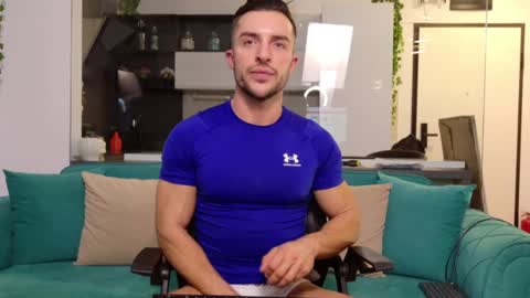 Snapshot of lexin25 chatting on December 2024 06:44:01 PM Askme online show from December 2024 06:44:01 PM