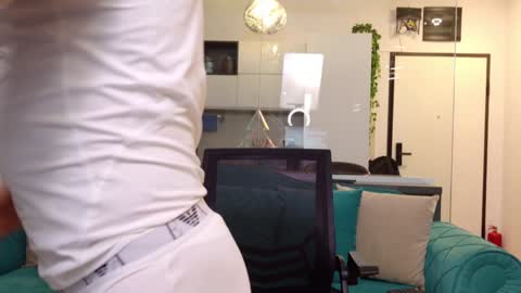 Snapshot of lexin25 chatting on December 2024 03:01:02 PM Askme online show from December 2024 03:01:02 PM