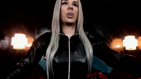 eva lexy you may call me Miss online show from March 2025 06:37:02 PM