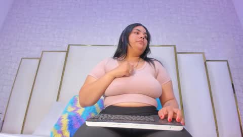 lexy and mia online show from December 2025 03:37:02 AM