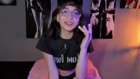 Snapshot of lexy_bluu chatting on December 2024 03:10:01 PM Lexy online show from December 2024 03:10:01 PM