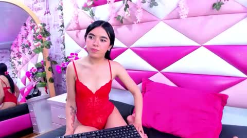 Snapshot of lexy_petite_ chatting on November 2025 09:58:01 PM lexy_petite_ online show from November 2025 09:58:01 PM