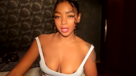 LEXY - Independent account online show from October 2025 06:30:02 PM