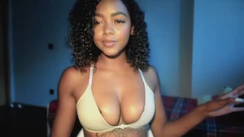 Snapshot of lexy_squirt_queen chatting on June 2026 02:07:01 PM LEXY - Independent account online show from June 2026 02:07:01 PM