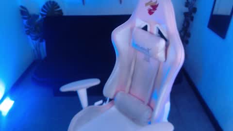 Snapshot of lexy_storm_18 chatting on January 2026 12:44:02 PM lexy_storm_18 online show from January 2026 12:44:02 PM